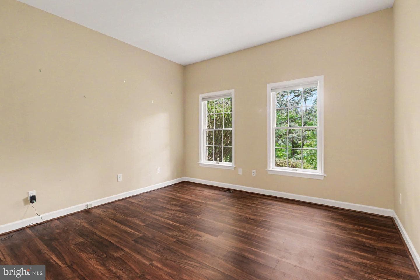 1071 Knoll Drive photo 9