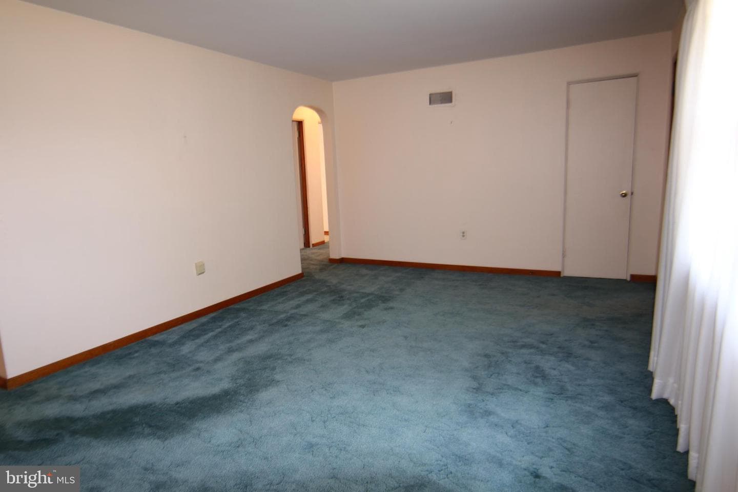 109 Carolyn Street photo 14