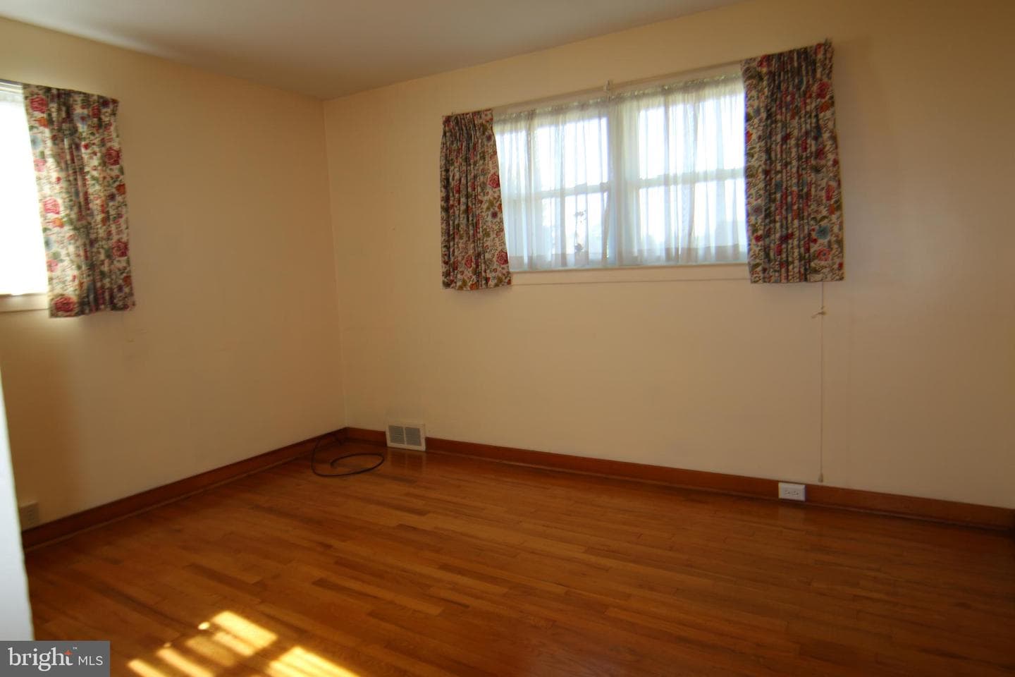 109 Carolyn Street photo 16