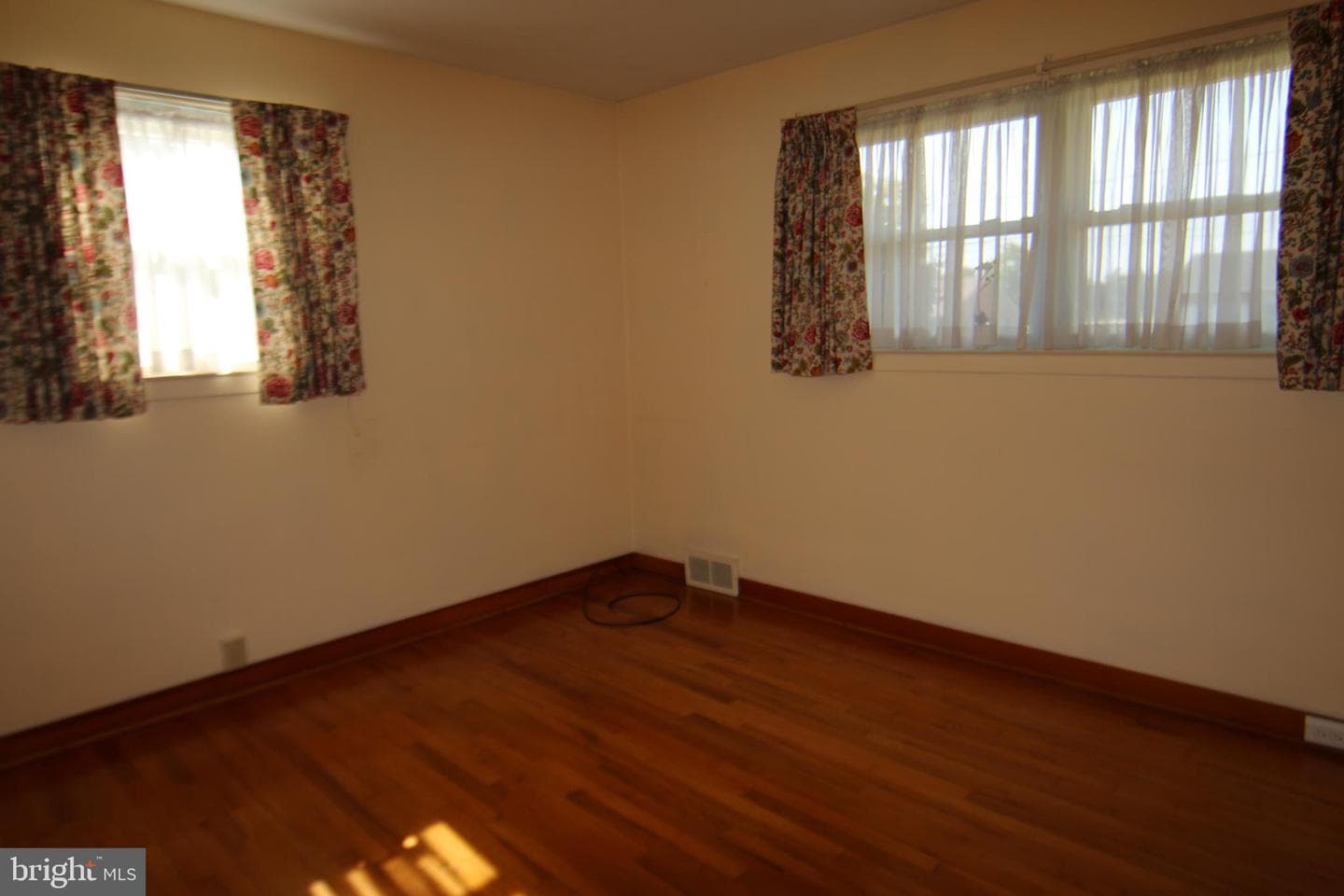 109 Carolyn Street photo 17