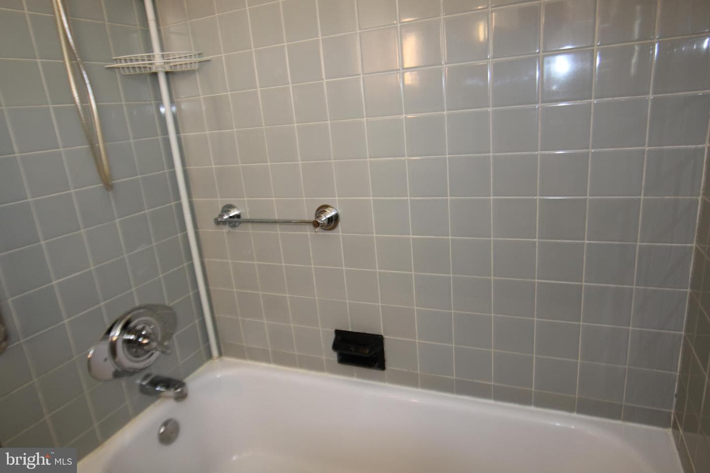 109 Carolyn Street photo 20