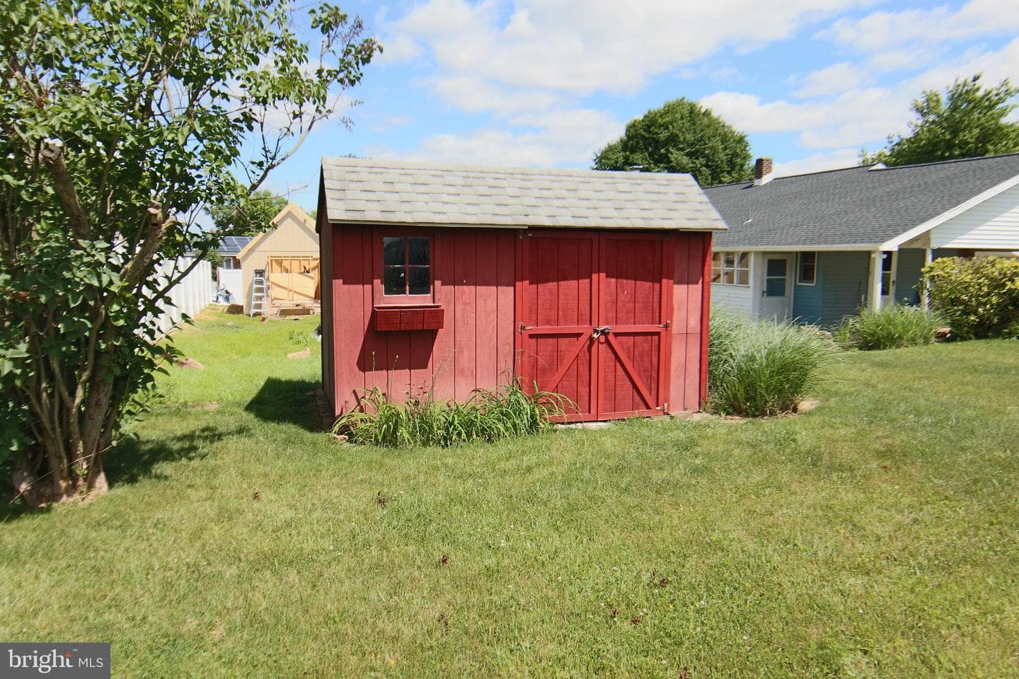 109 Carolyn Street photo 6
