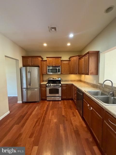688 Stoverdale Road photo 3