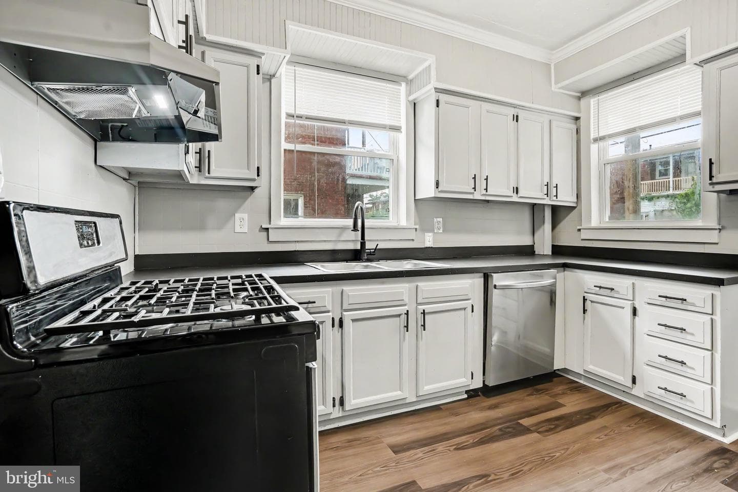 2717 Reel St photo 10