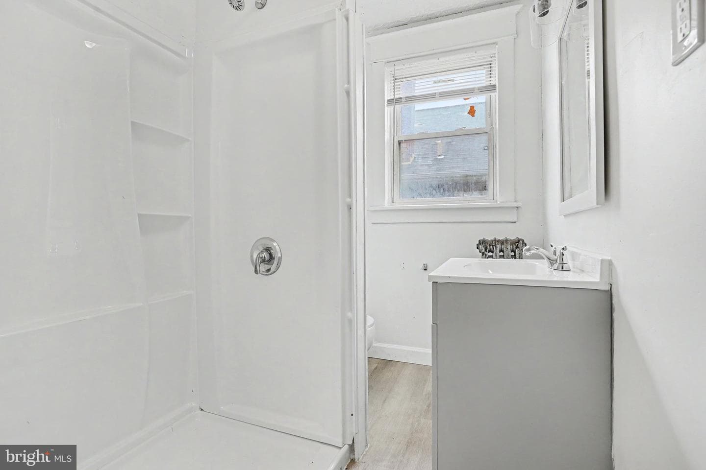 2717 Reel St photo 24