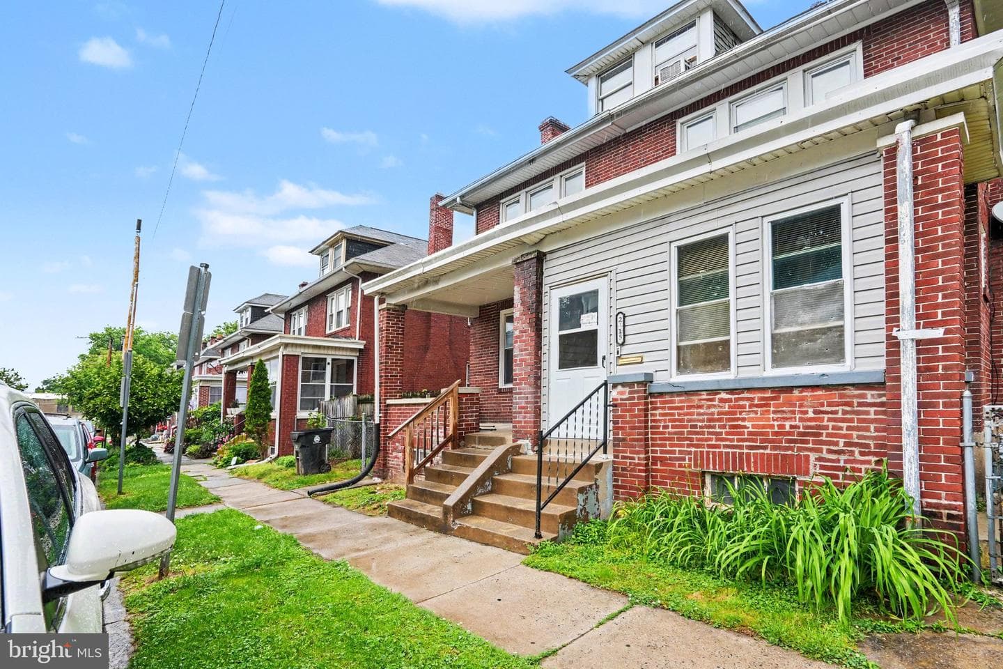 2717 Reel St photo 3