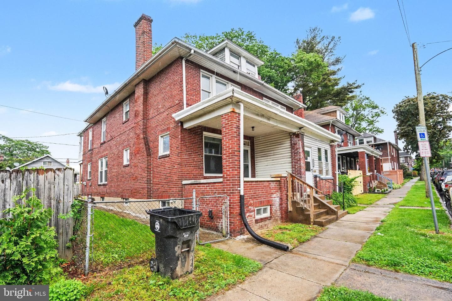2717 Reel St photo 4