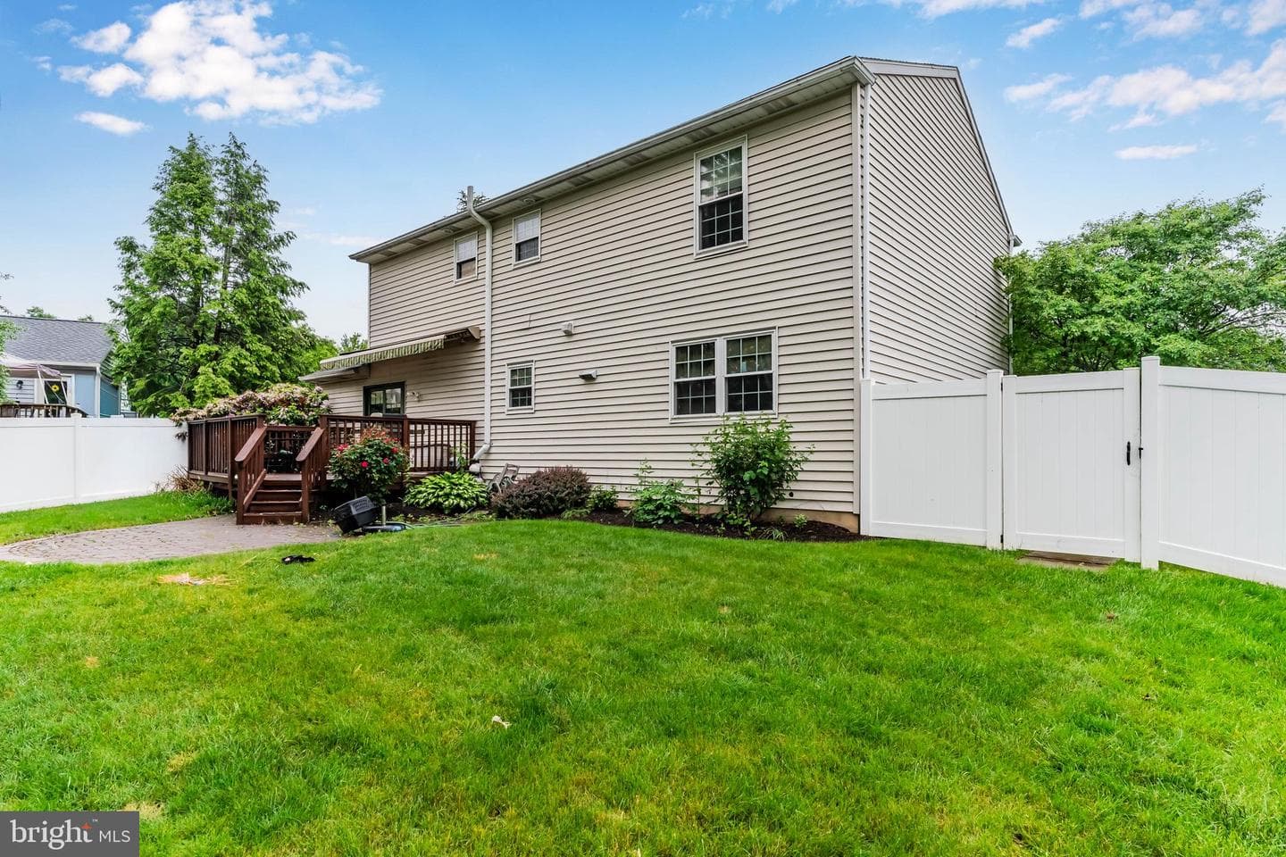 4624 Laurel Ridge Drive photo 3