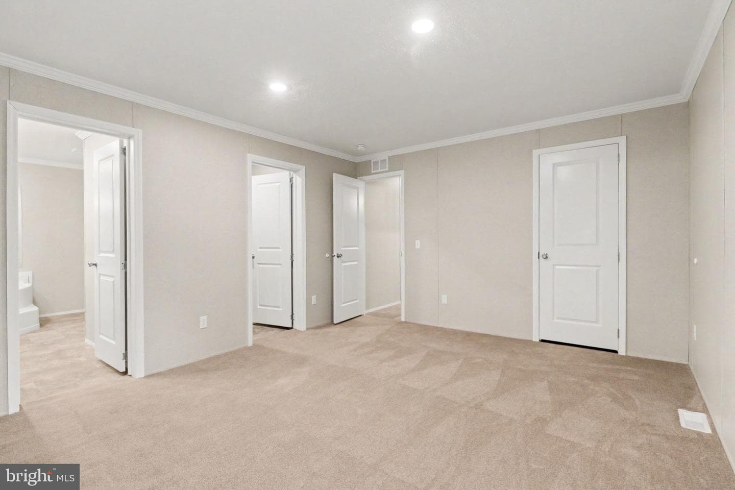 10 S Elmer Avenue photo 10