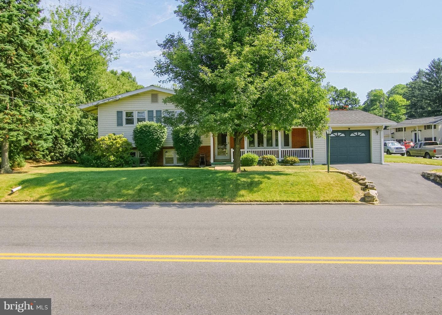 4209 Valley Road photo 1
