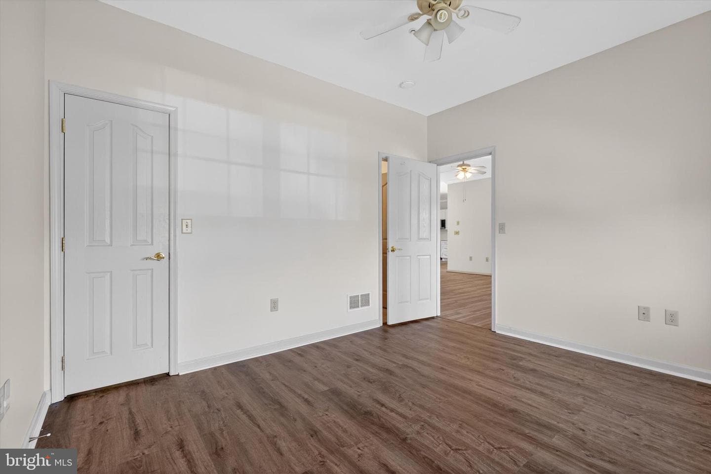 130 Leonard Lane photo 7