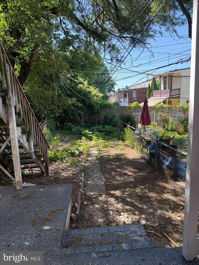 1811 Market St photo 17