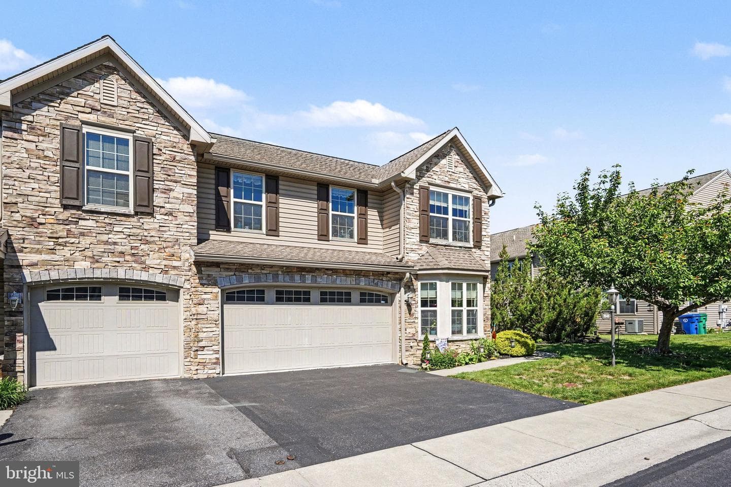 2648 Amanda Drive photo 3