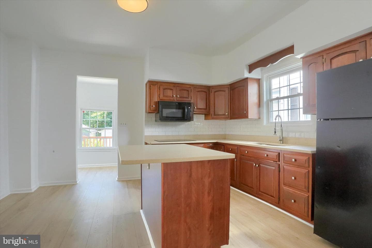 2745 Boas Street photo 10
