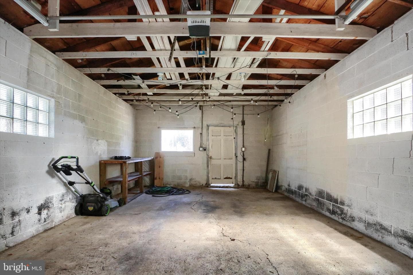 2745 Boas Street photo 34