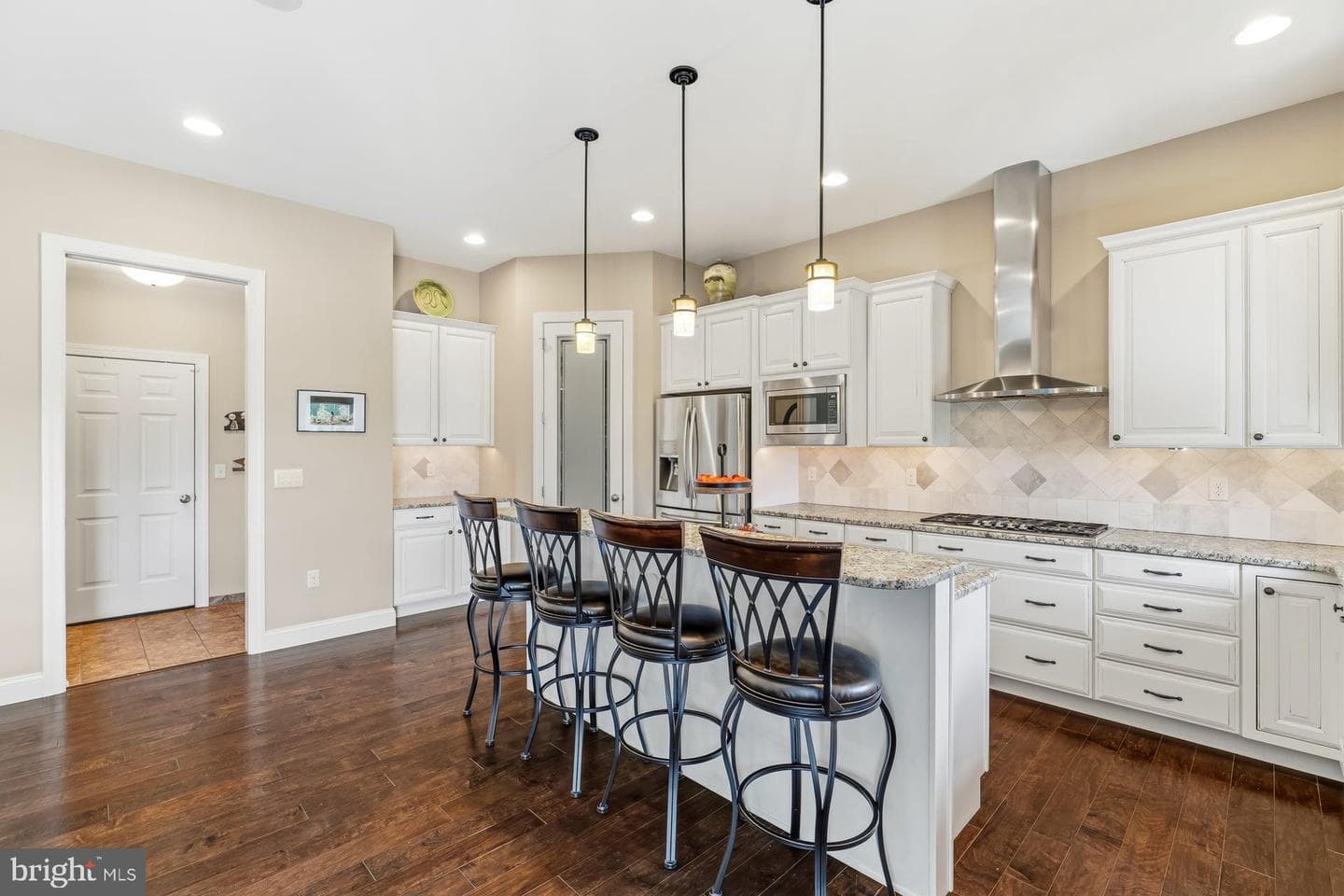140 Woods Edge Dr photo 33