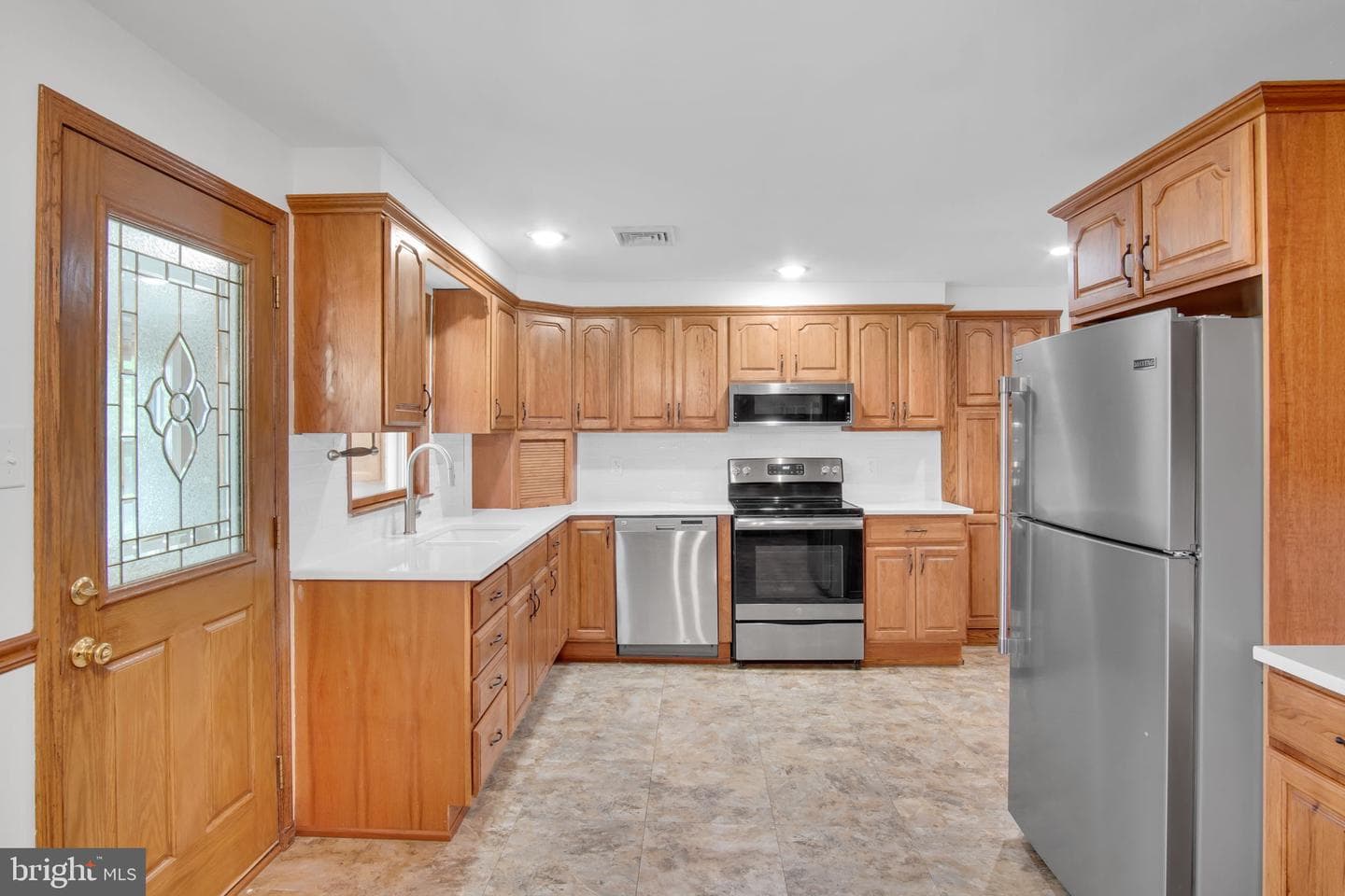 705 Shield Street photo 15