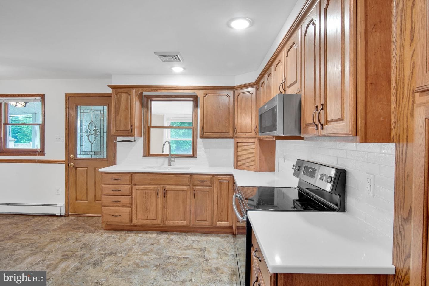 705 Shield Street photo 16