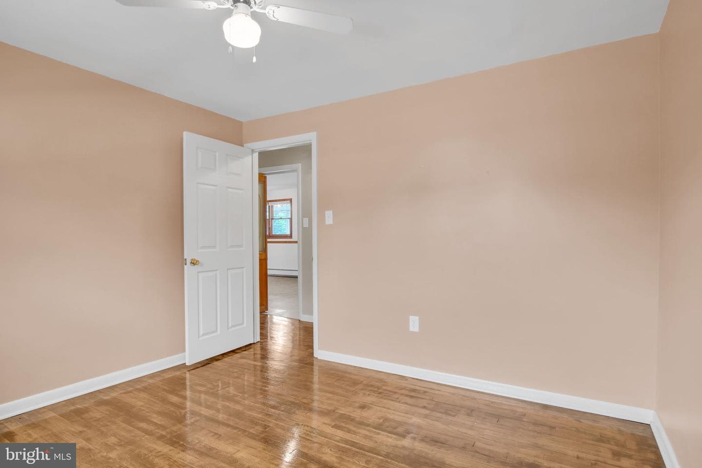 705 Shield Street photo 22