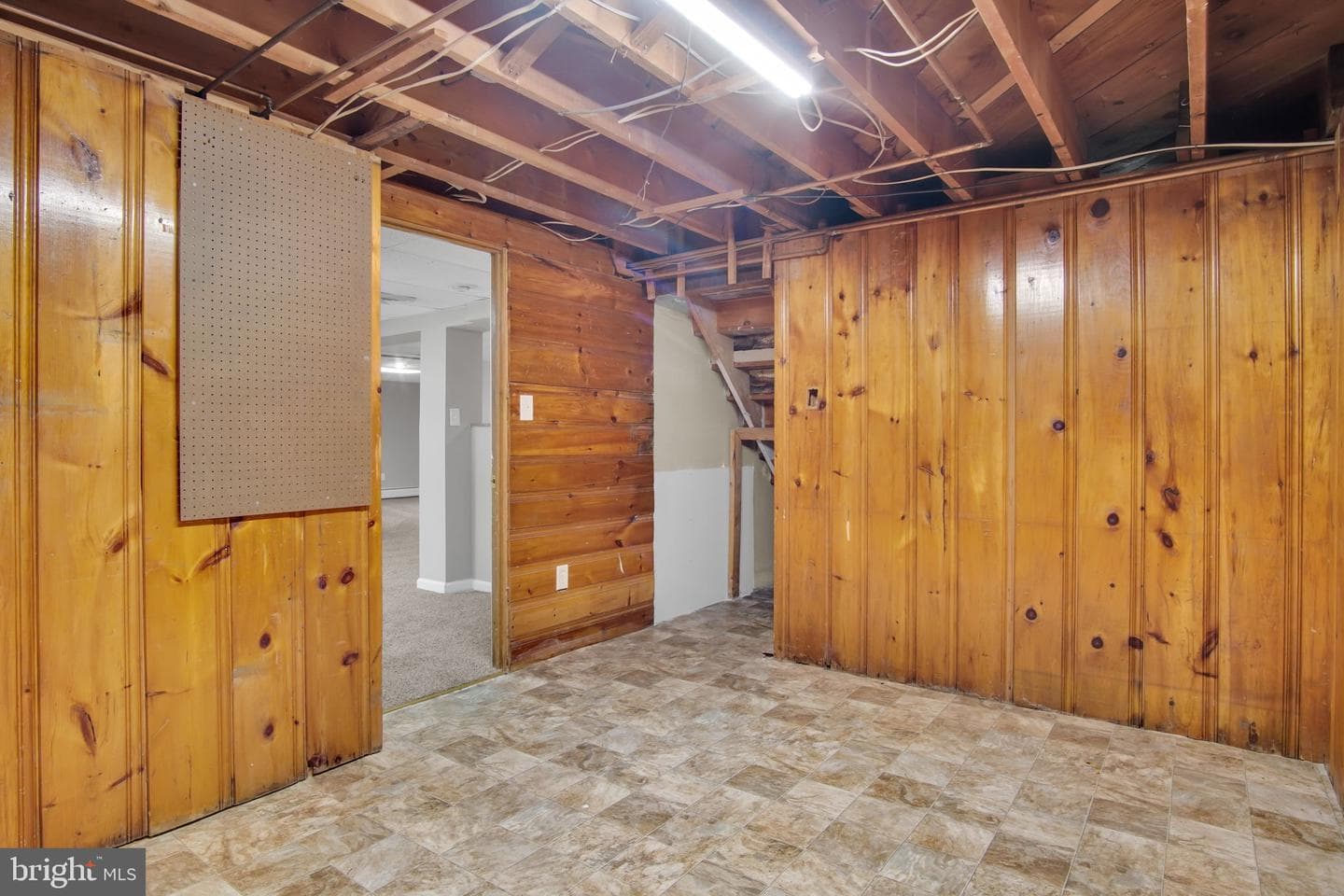 705 Shield Street photo 38