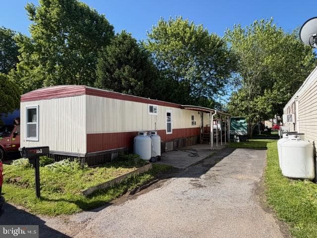 152 Park Drive photo 1