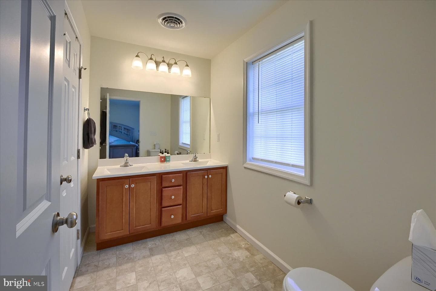 48 Dustin Drive photo 17