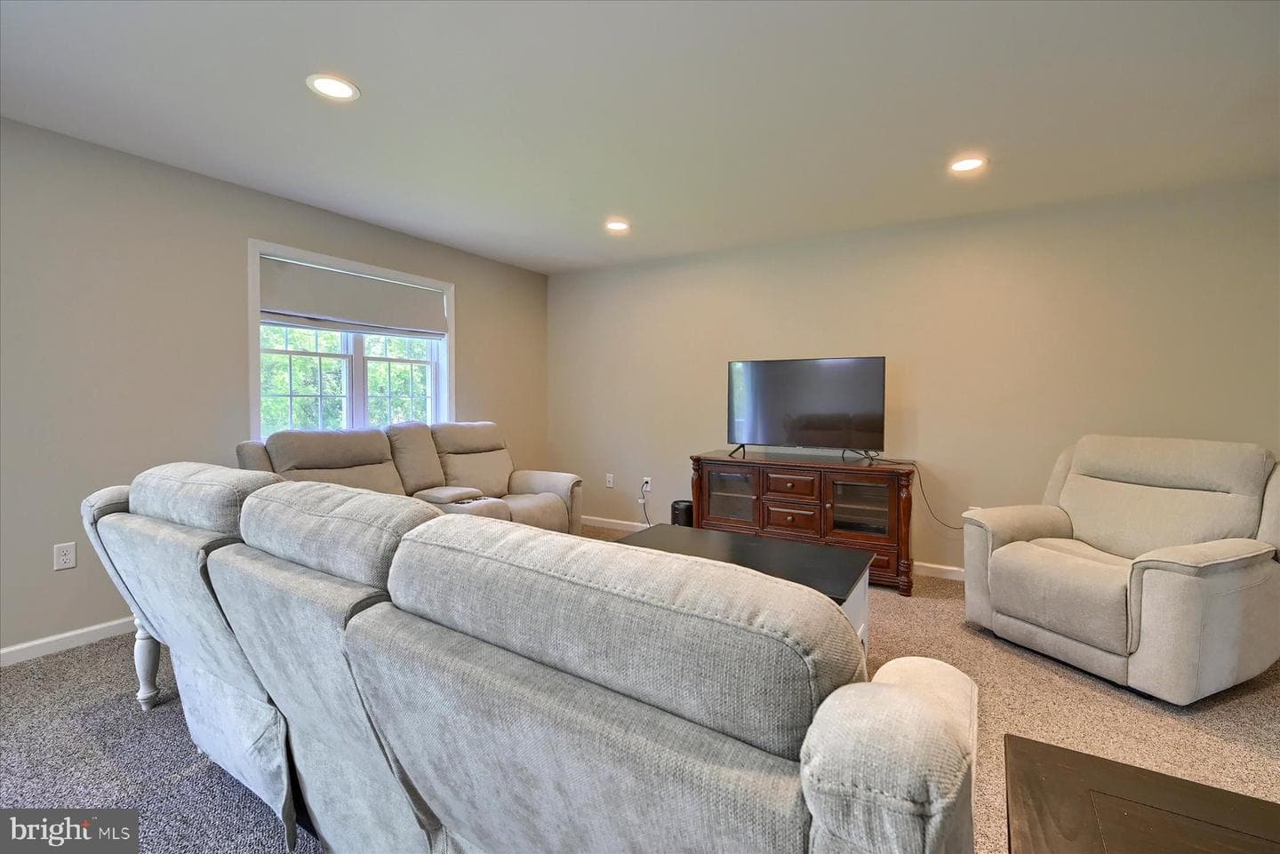 48 Dustin Drive photo 9