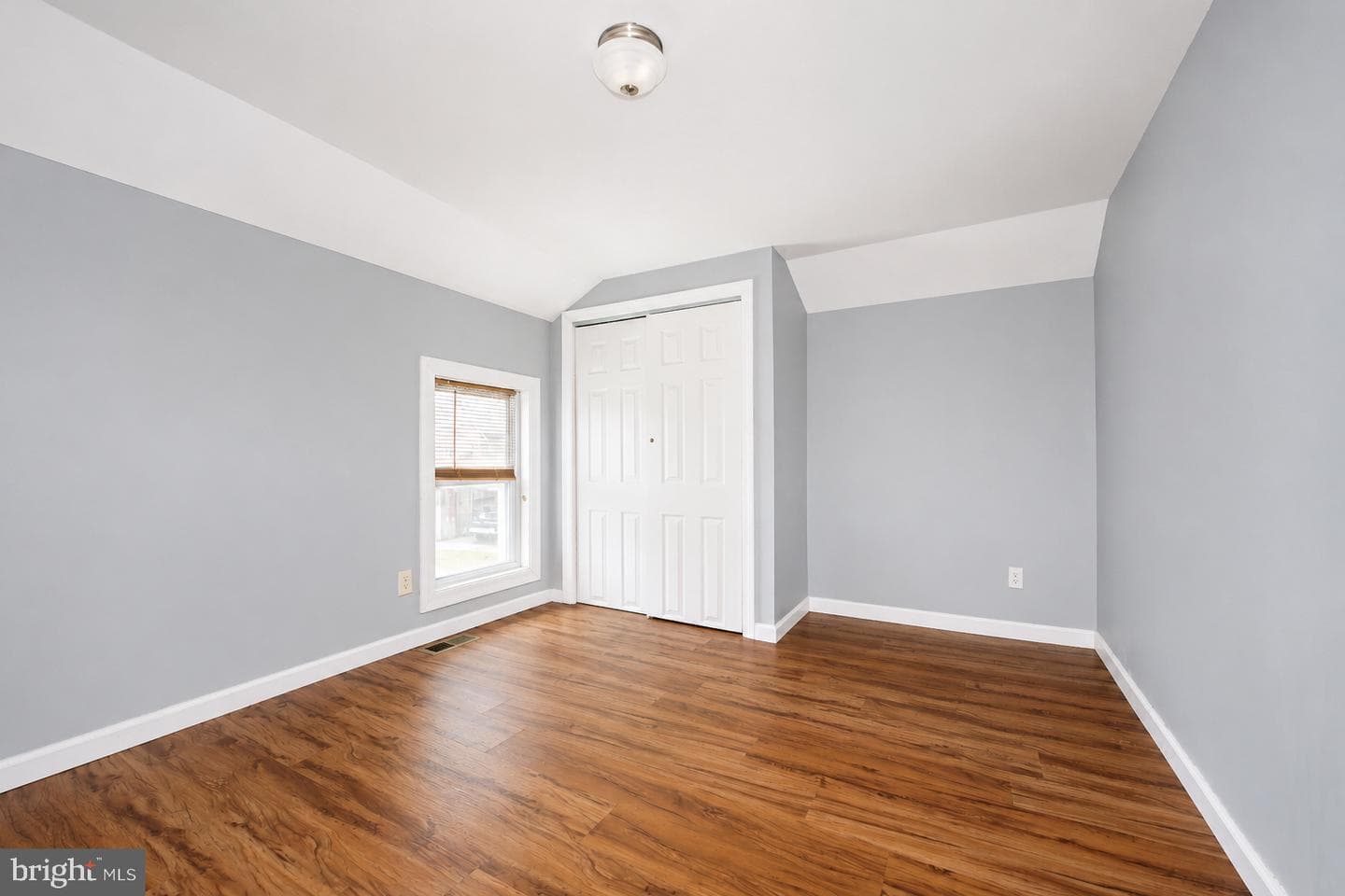 1425 Harding Avenue photo 14