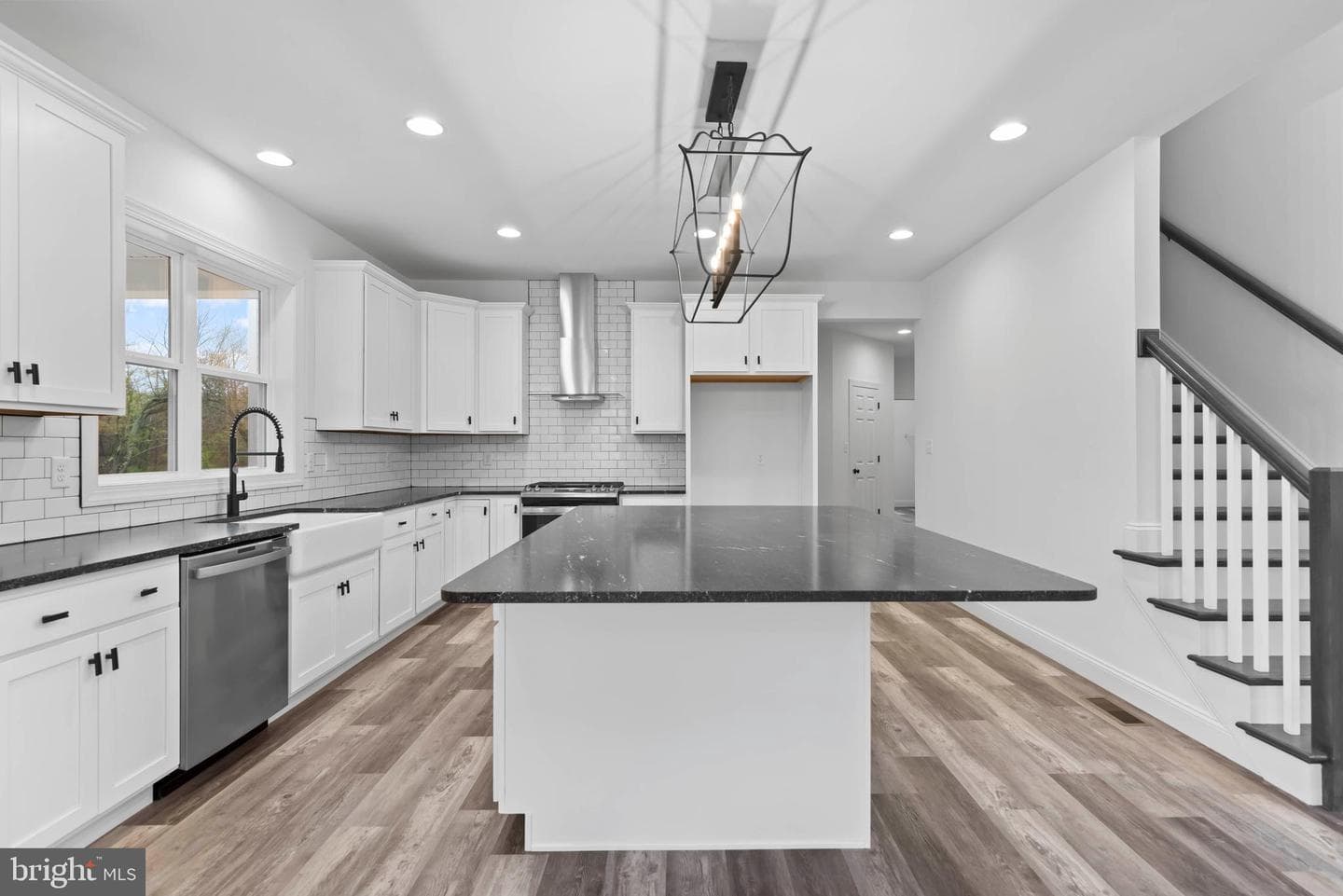 109 Elena Drive photo 8