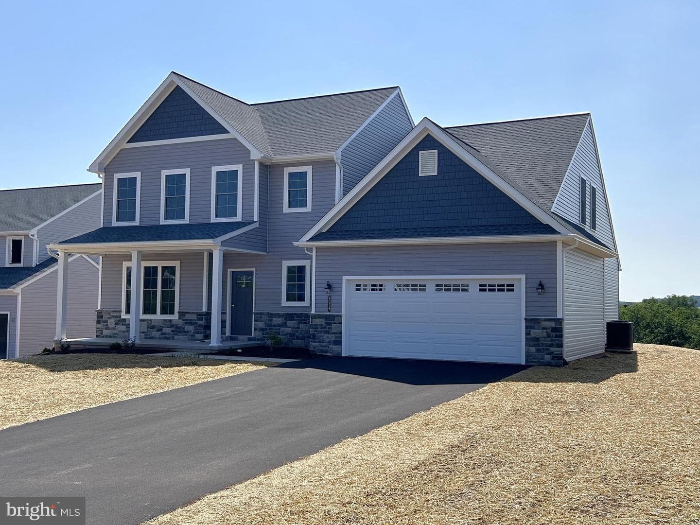 114 Foxglove Drive photo 2