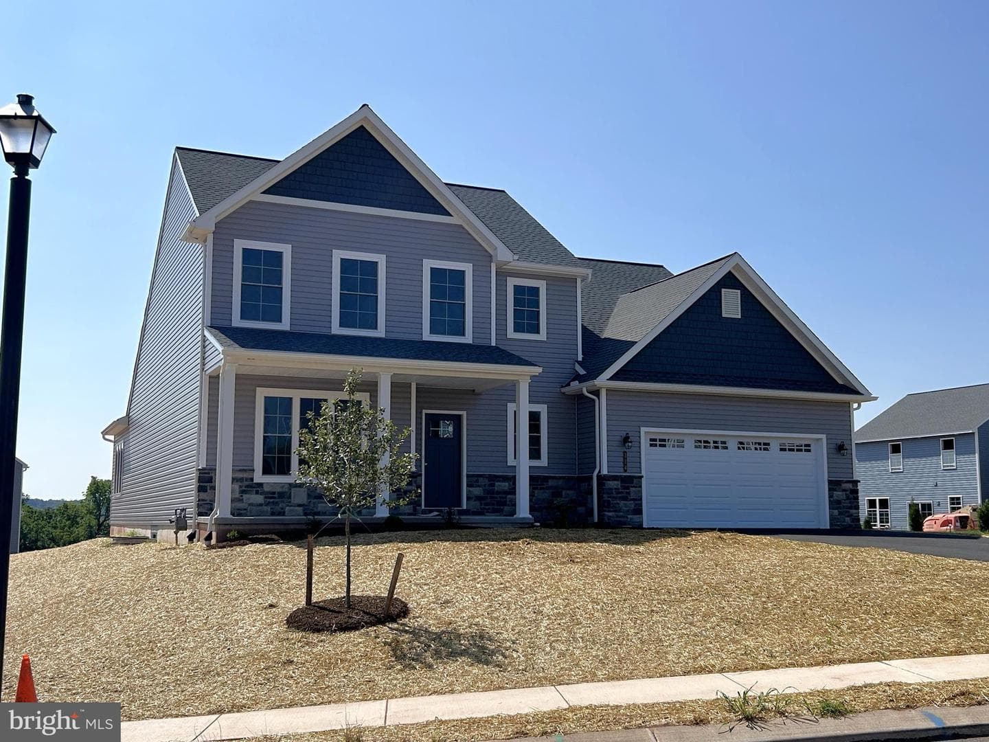 114 Foxglove Drive photo 4