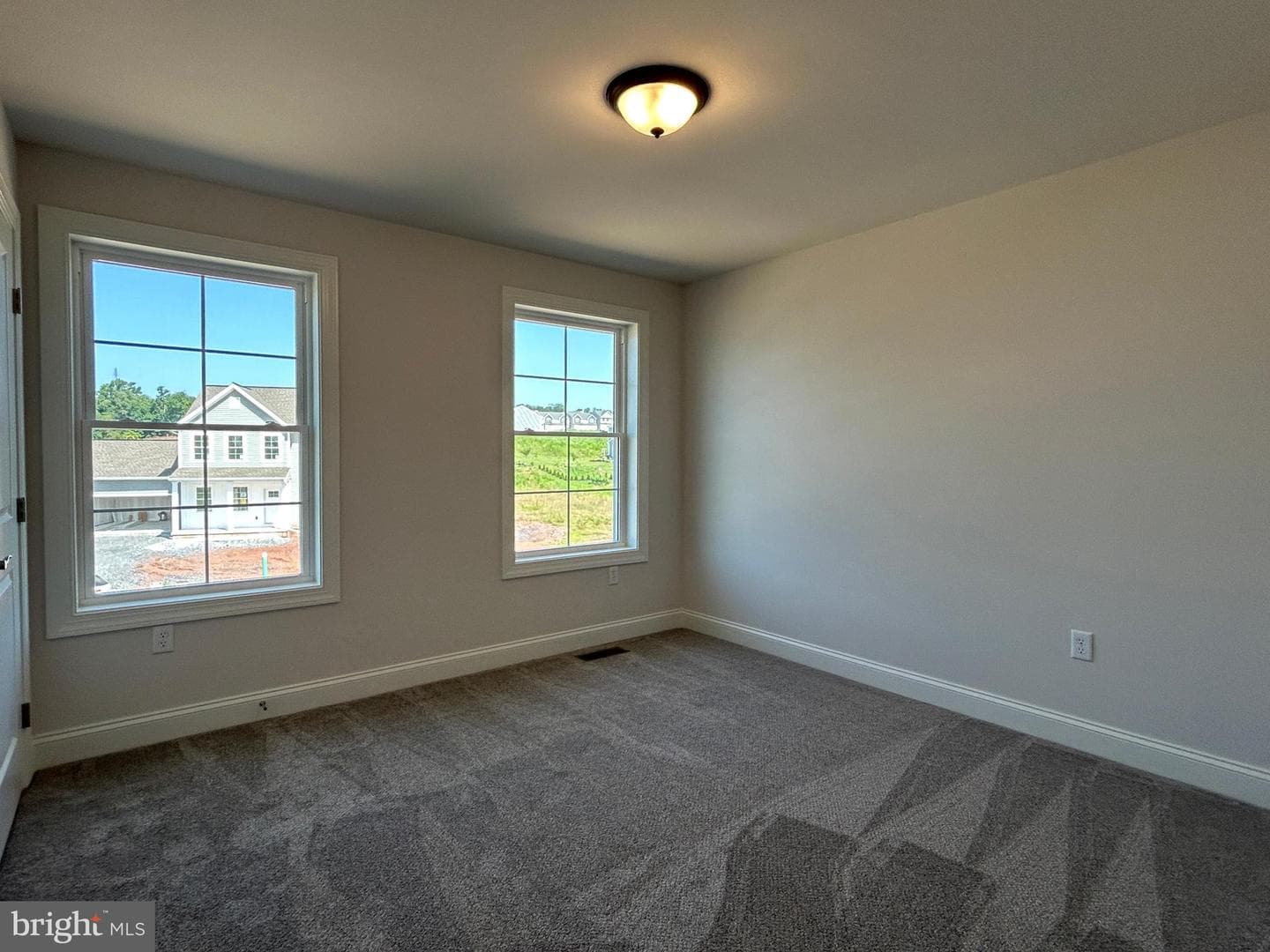 114 Foxglove Drive photo 44