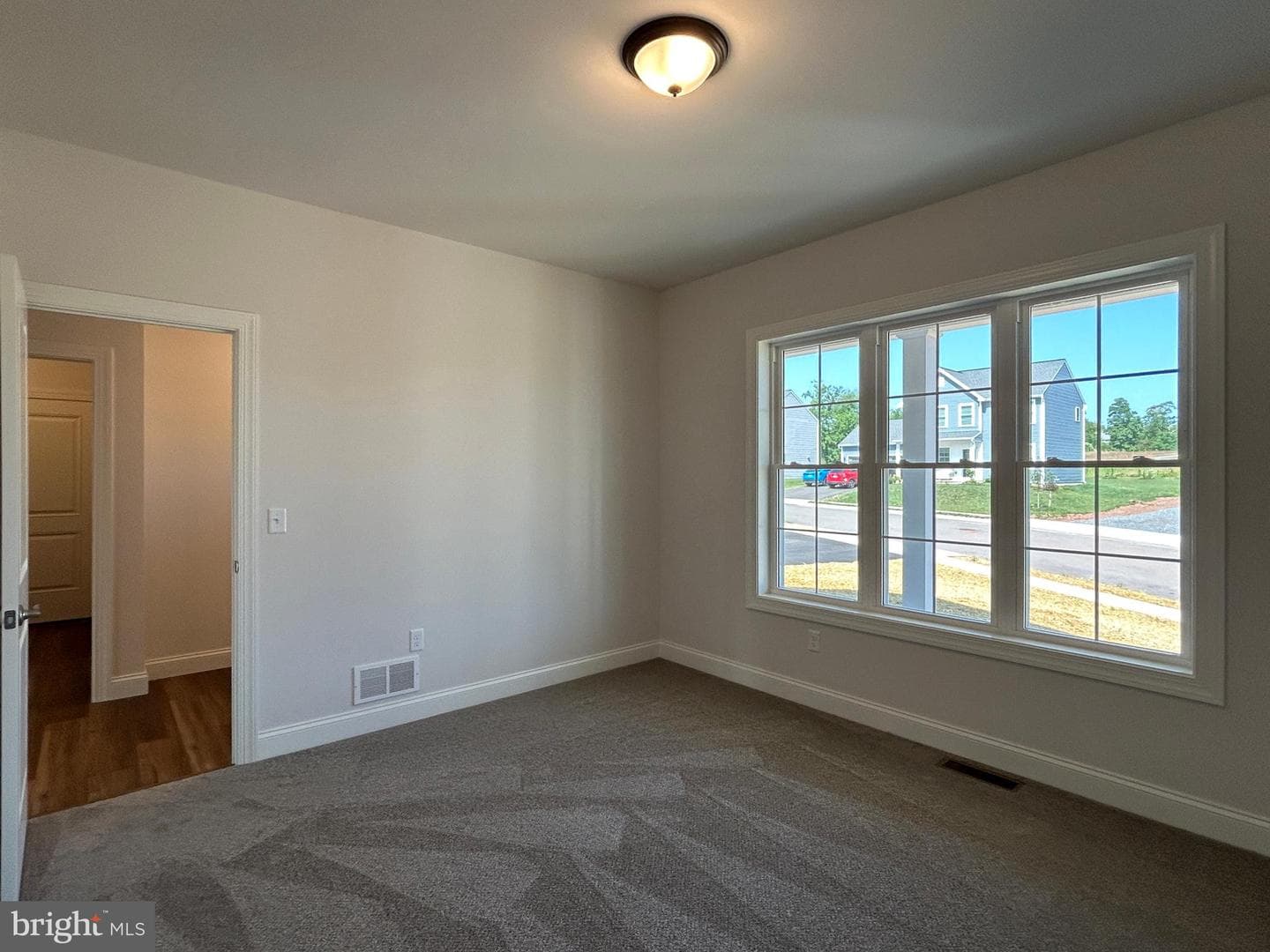 114 Foxglove Drive photo 8