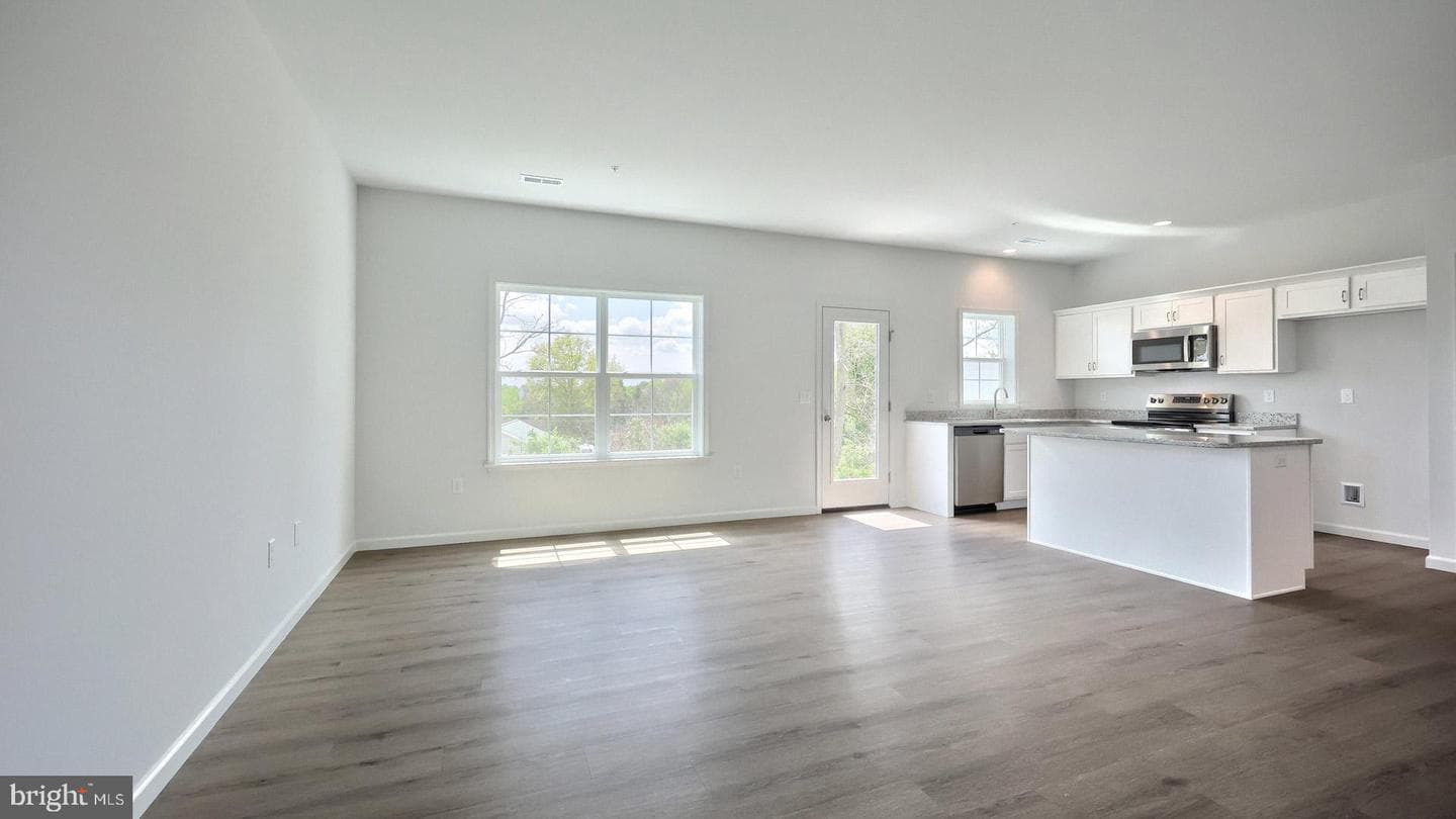 7857 Oak Brook Drive photo 16