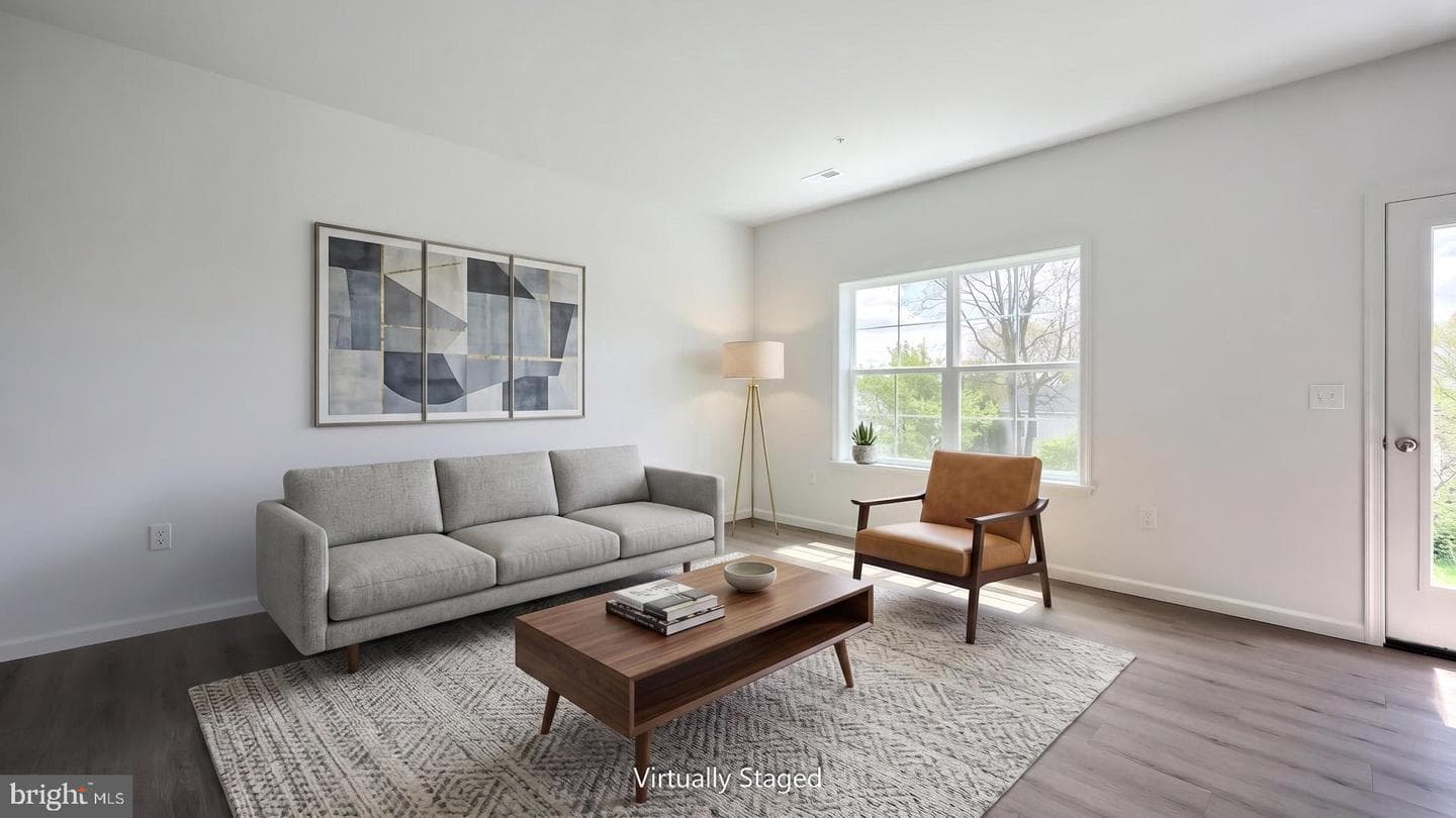7857 Oak Brook Drive photo 4