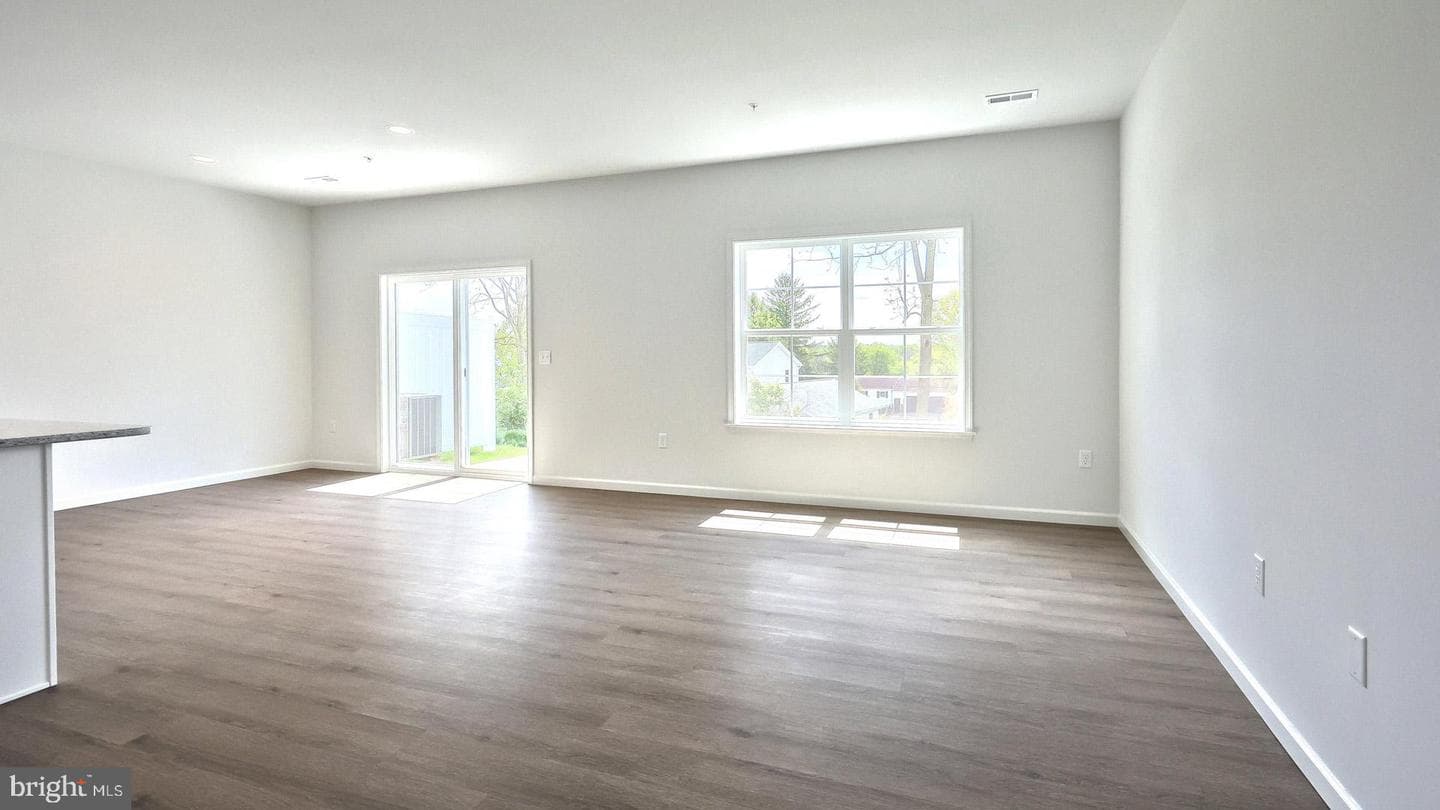 7855 Oak Brook Drive photo 16