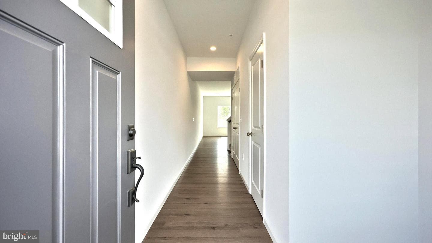 7849 Oak Brook Drive photo 18