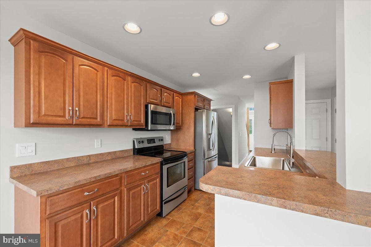 777 Oak Leaf Lane photo 15