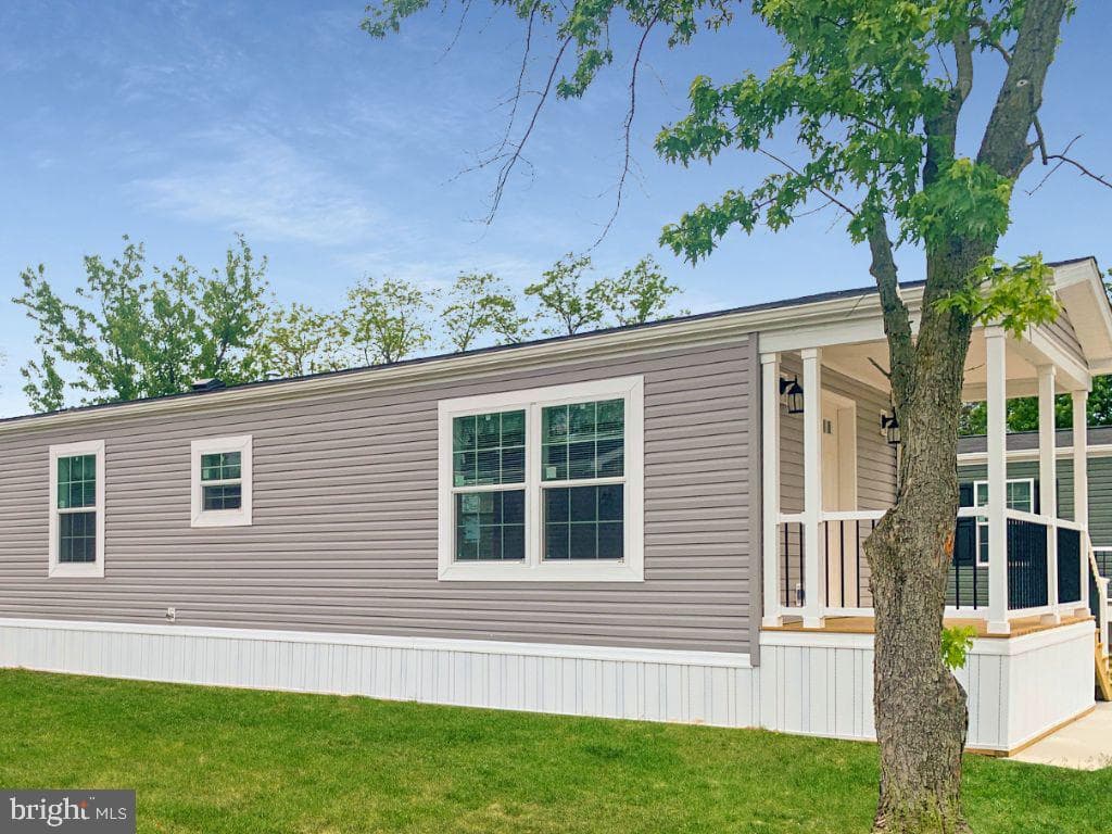 84 Erle Avenue photo 11