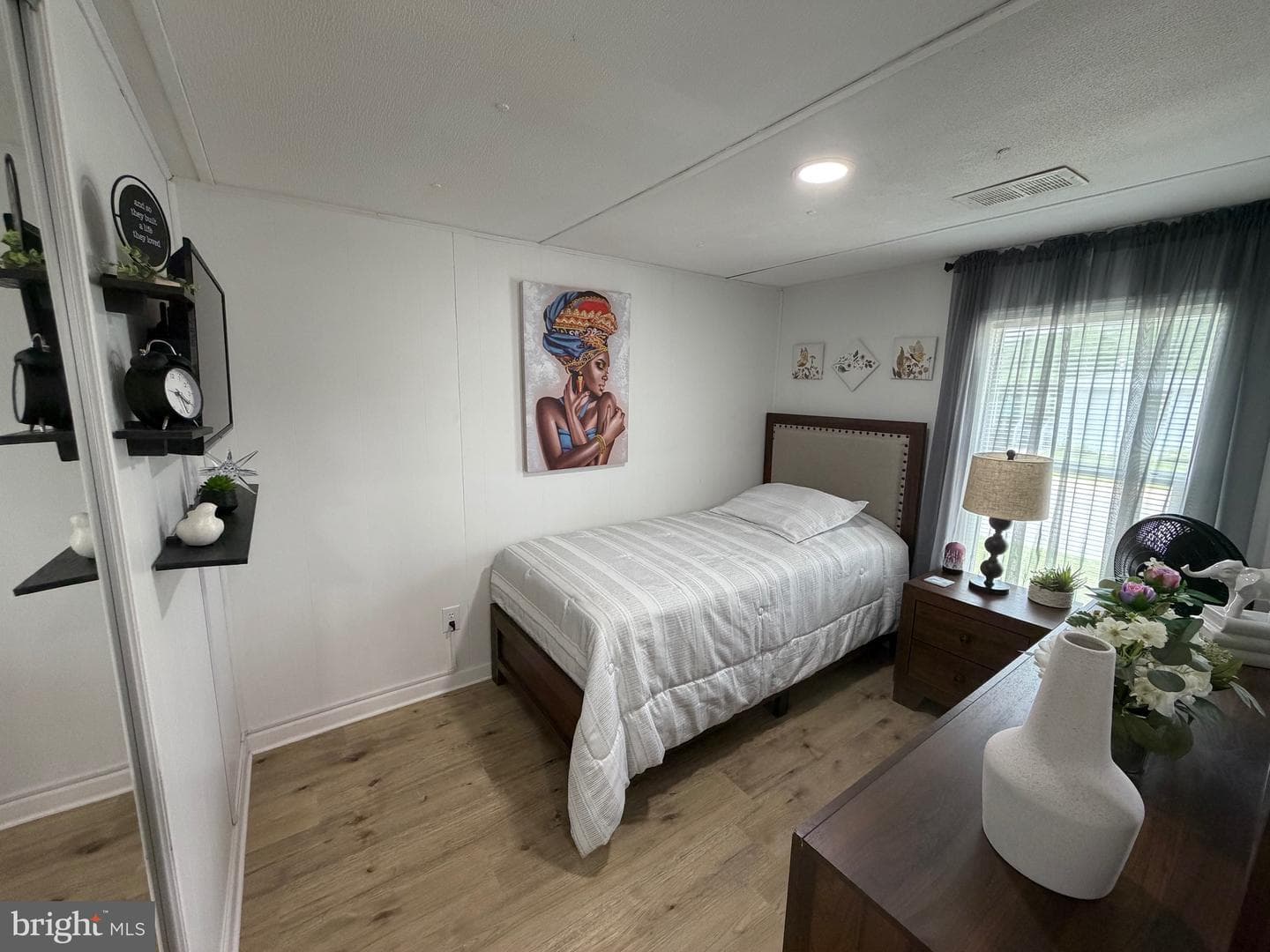 46 Rose Avenue photo 15