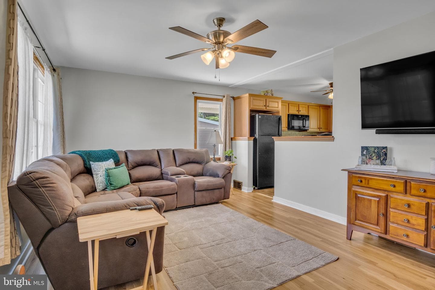 12 Theodore Avenue photo 8