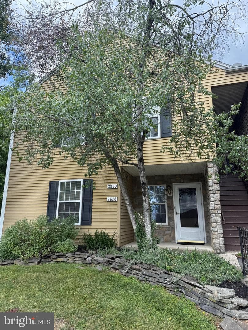 2828 Buxton Court