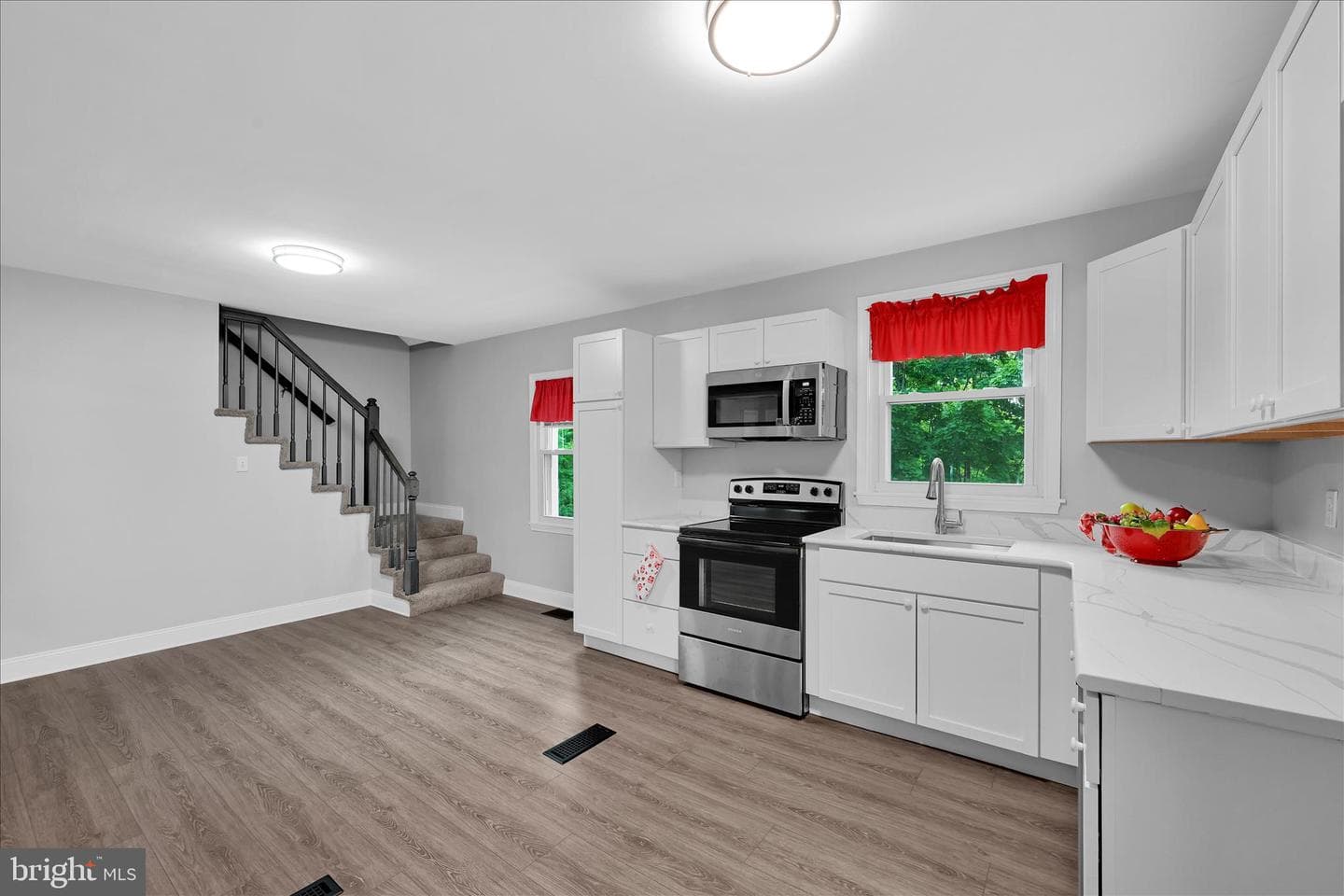 3947 Elmerton Avenue photo 10