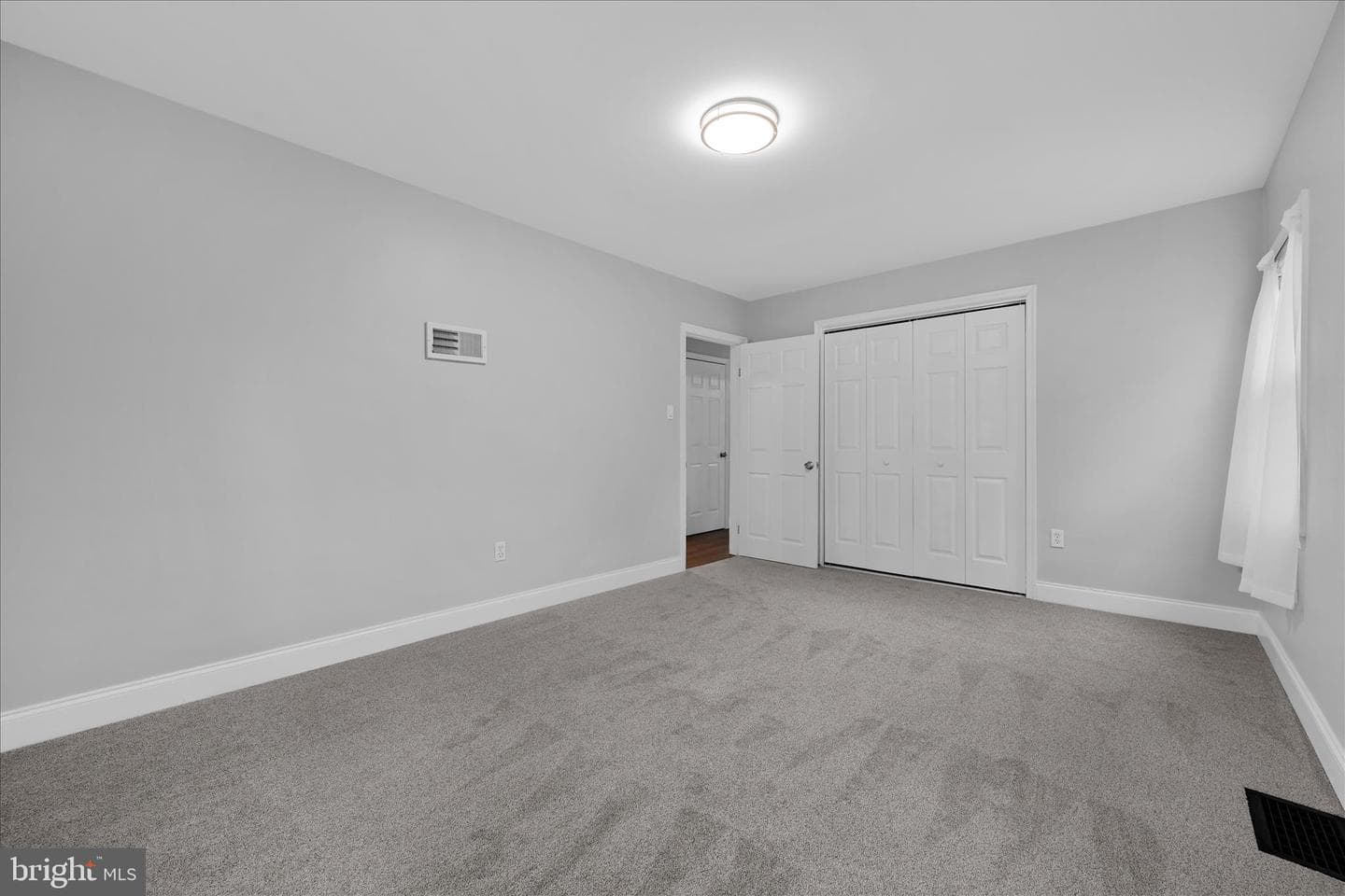 3947 Elmerton Avenue photo 14