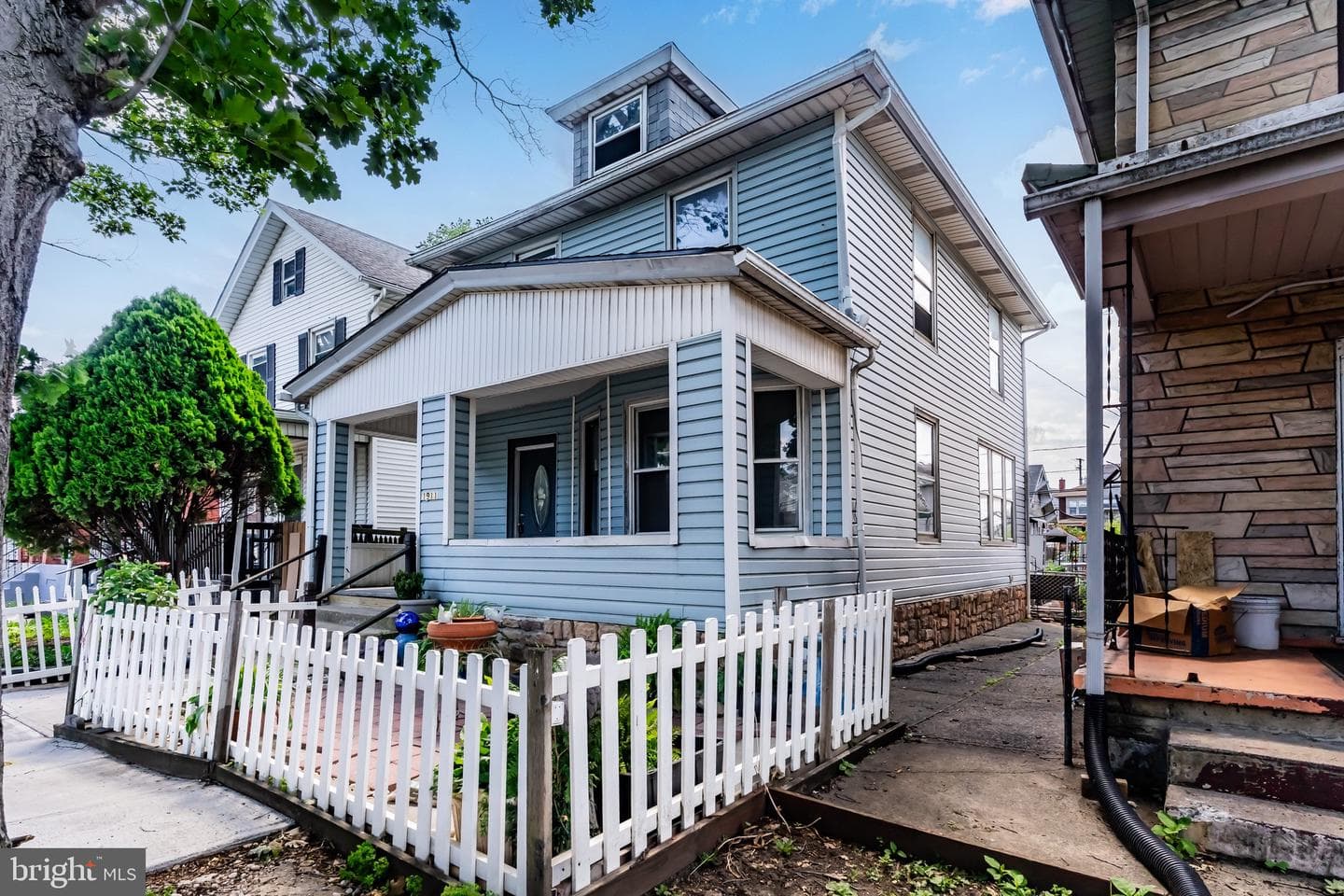 1911 Manada Street photo 22