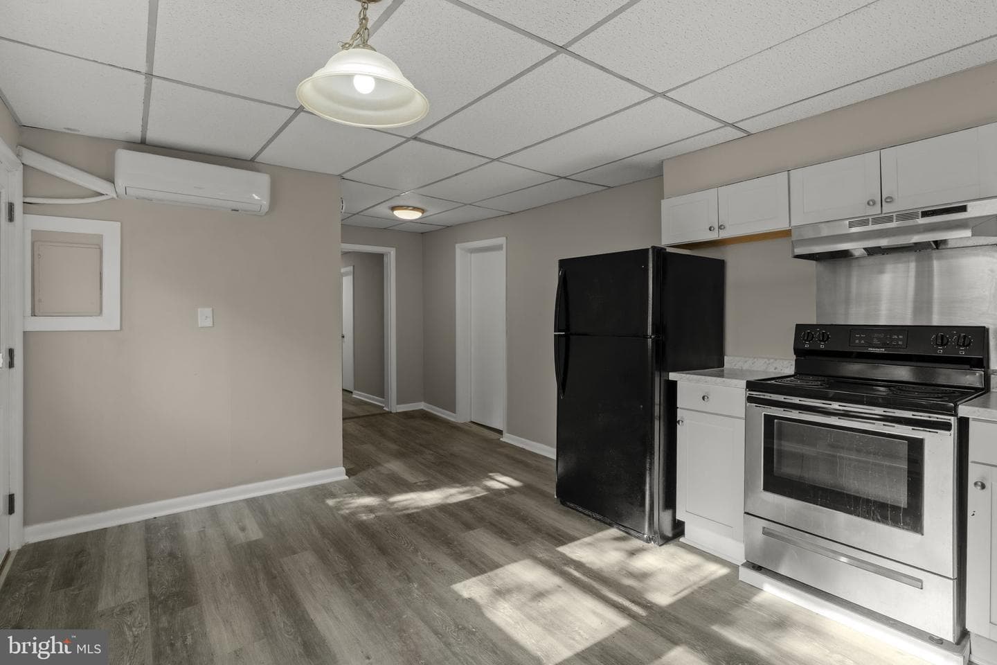 123 W Main Street photo 8
