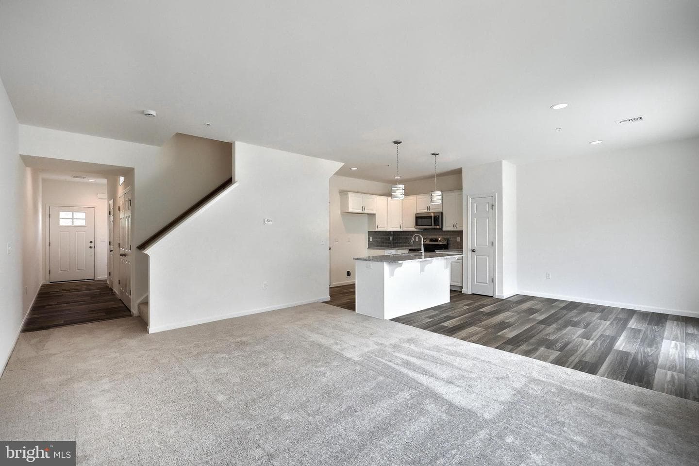 7863 Briarwood Drive photo 3