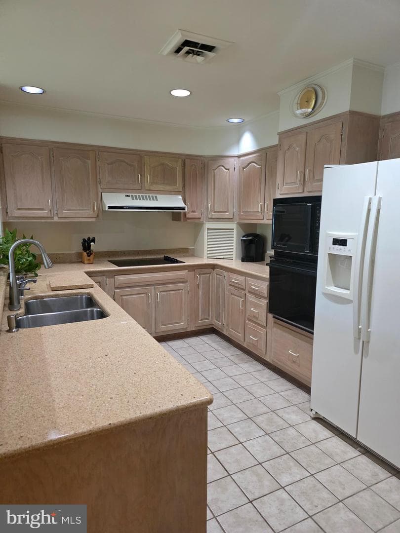 4085 Greystone Drive photo 18