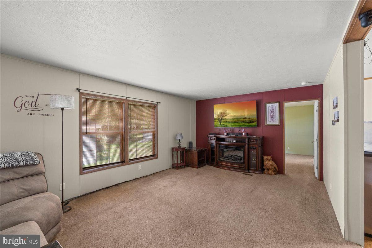 28 Oak Knoll Estate photo 6