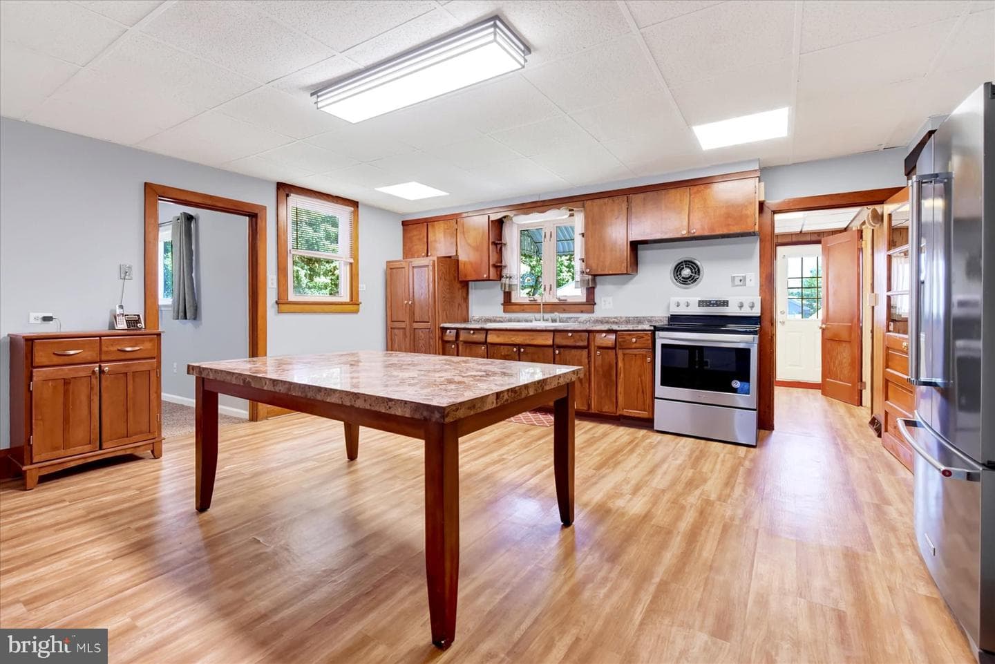 632 Highland Street photo 5